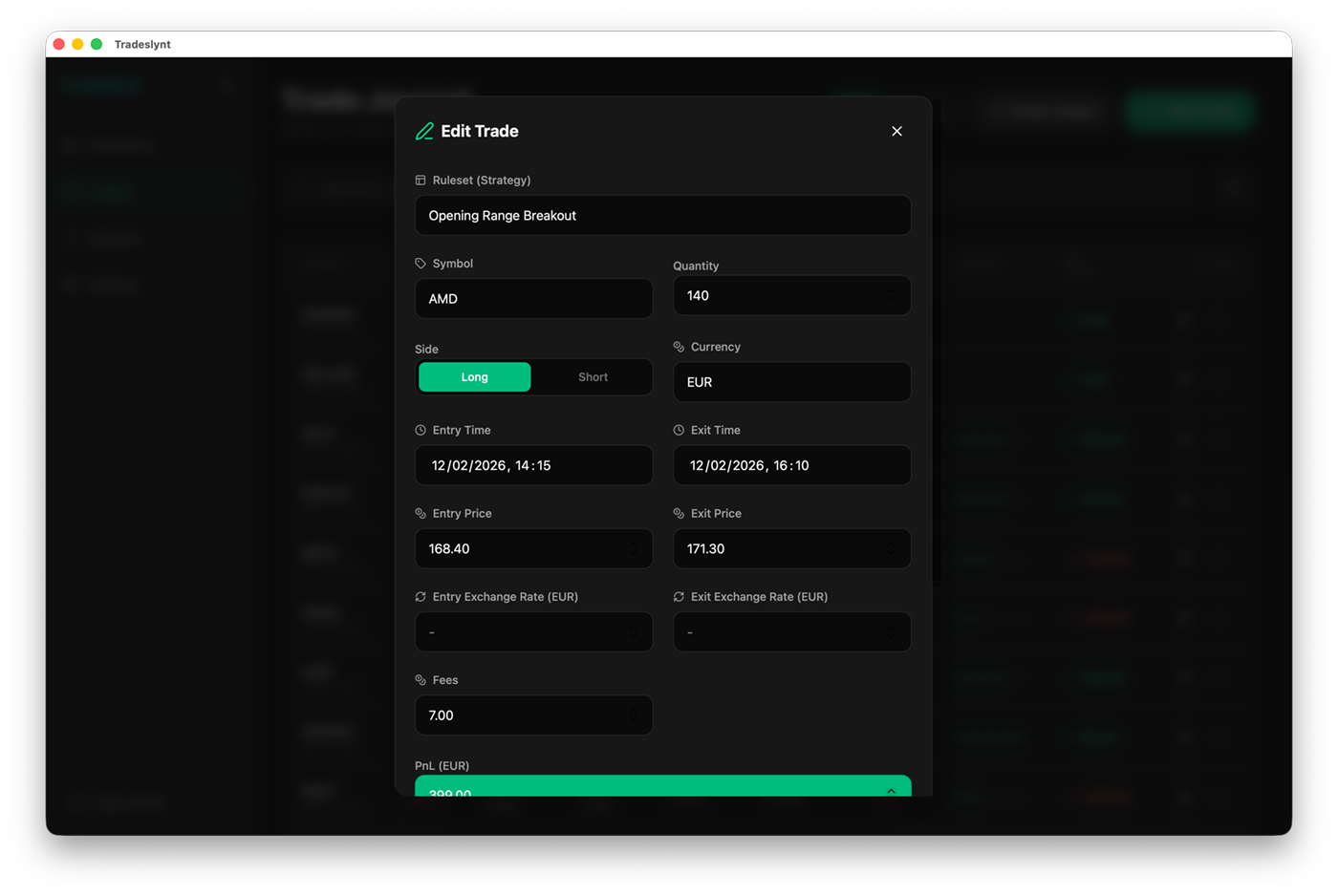 Tradeslynt trade details screen with execution fields and notes.